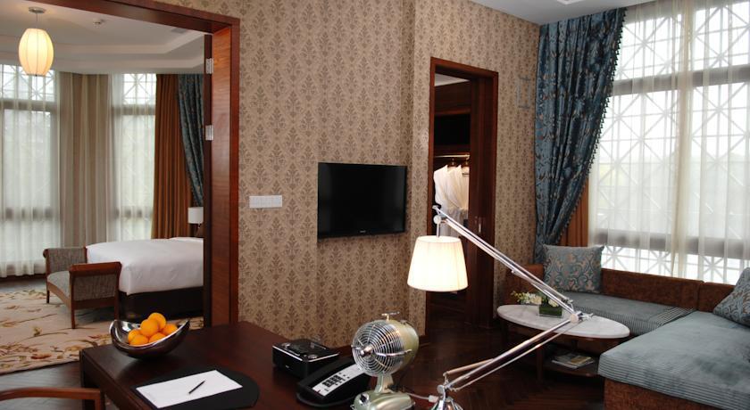Fondney Hotel Shanghai Necc Hongqiao Airport T2 Exterior foto
